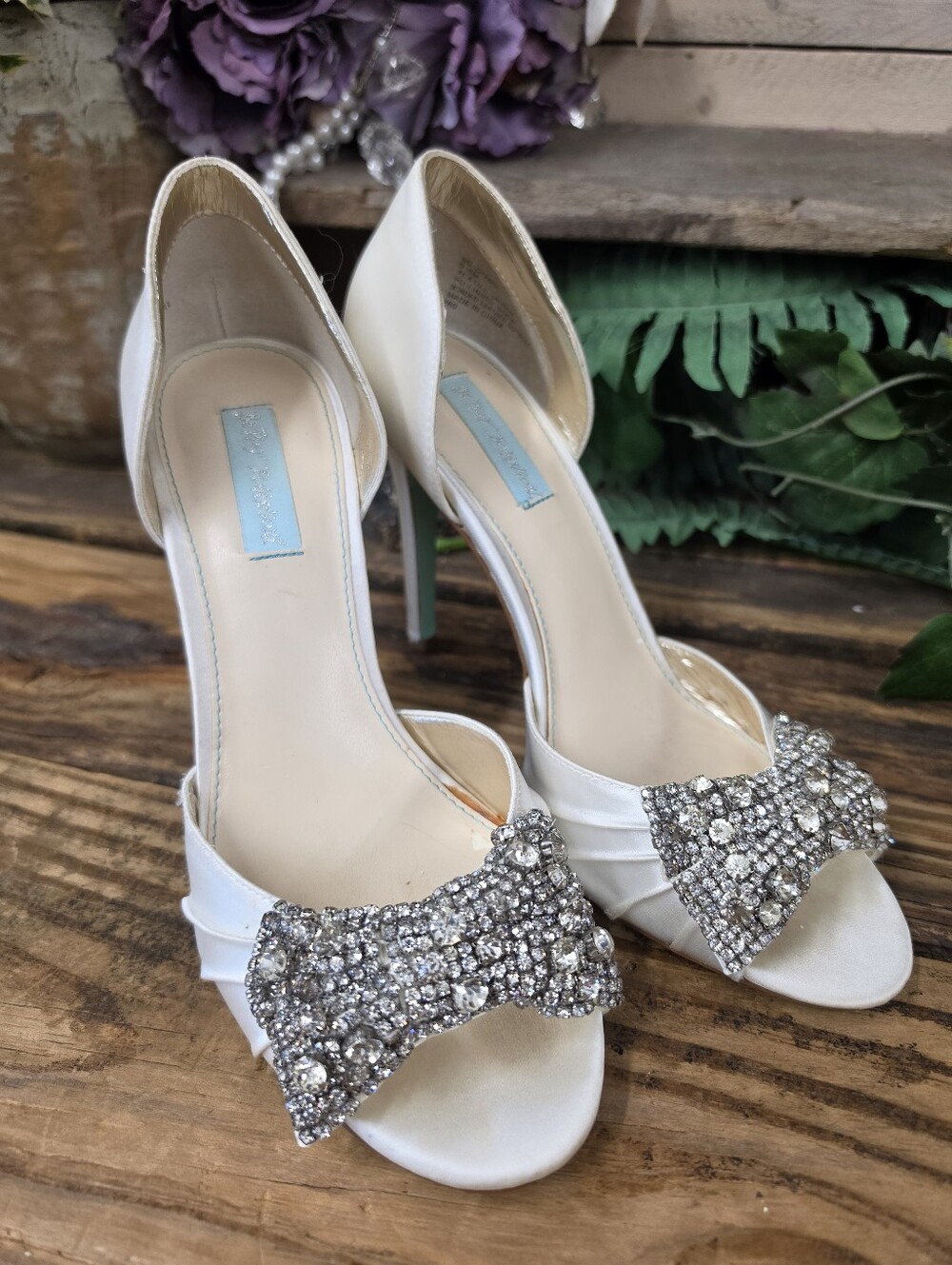 Betsey Johnson Rhinestone Bow Peeptoe Satin Heels Size 9